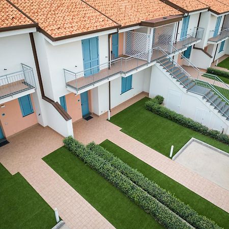 Icaro Residence Apartments With A Beautiful Pool Sant'Agata di Militello Bagian luar foto