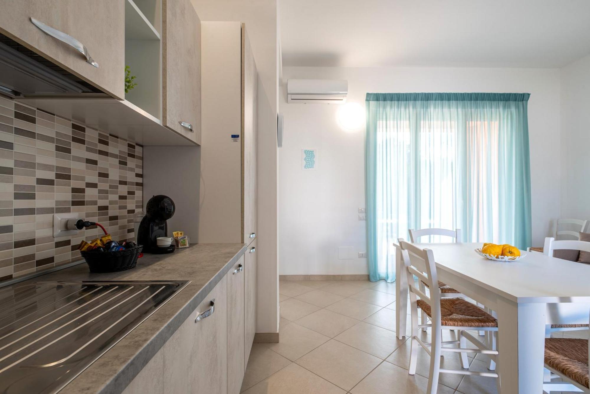 Icaro Residence Apartments With A Beautiful Pool Sant'Agata di Militello Bagian luar foto