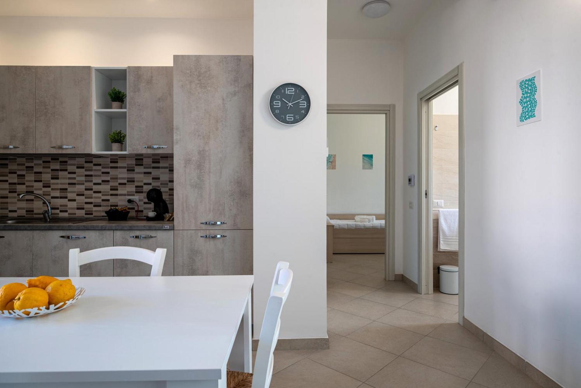 Icaro Residence Apartments With A Beautiful Pool Sant'Agata di Militello Bagian luar foto