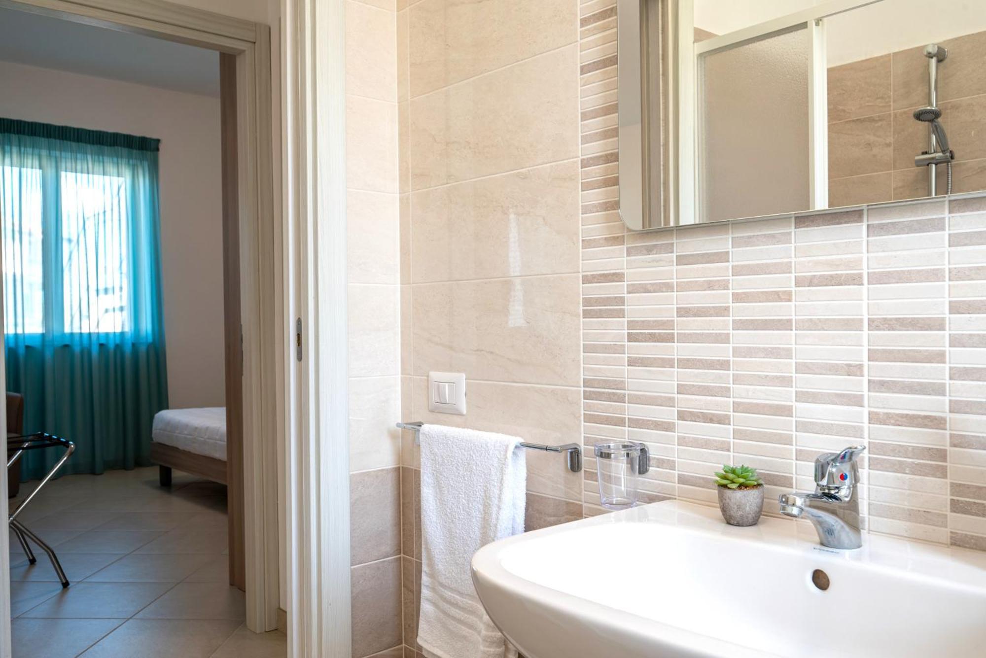 Icaro Residence Apartments With A Beautiful Pool Sant'Agata di Militello Bagian luar foto
