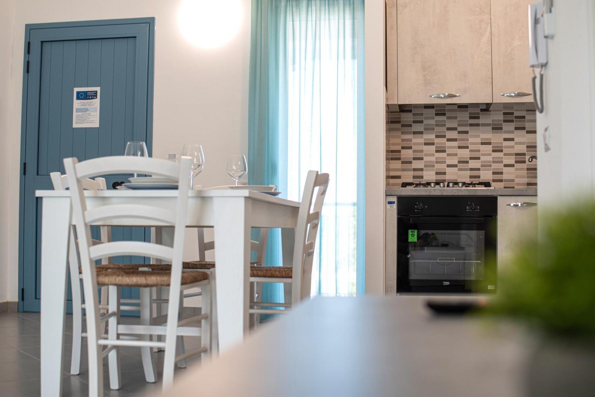 Icaro Residence Apartments With A Beautiful Pool Sant'Agata di Militello Bagian luar foto
